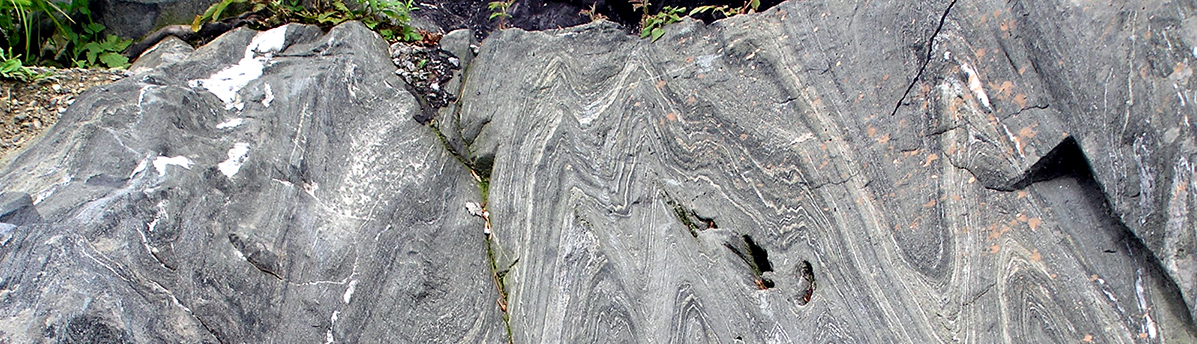 folds in amphibolite