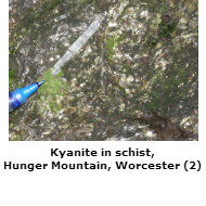 Kyanite in schist, Hunger Mountain