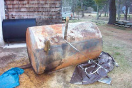 picture of an underground storage tank post-removal.