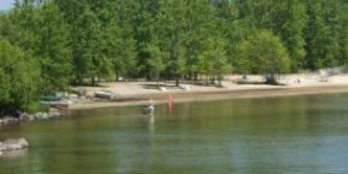 A sandy beach at Alburgh Dunes State Park